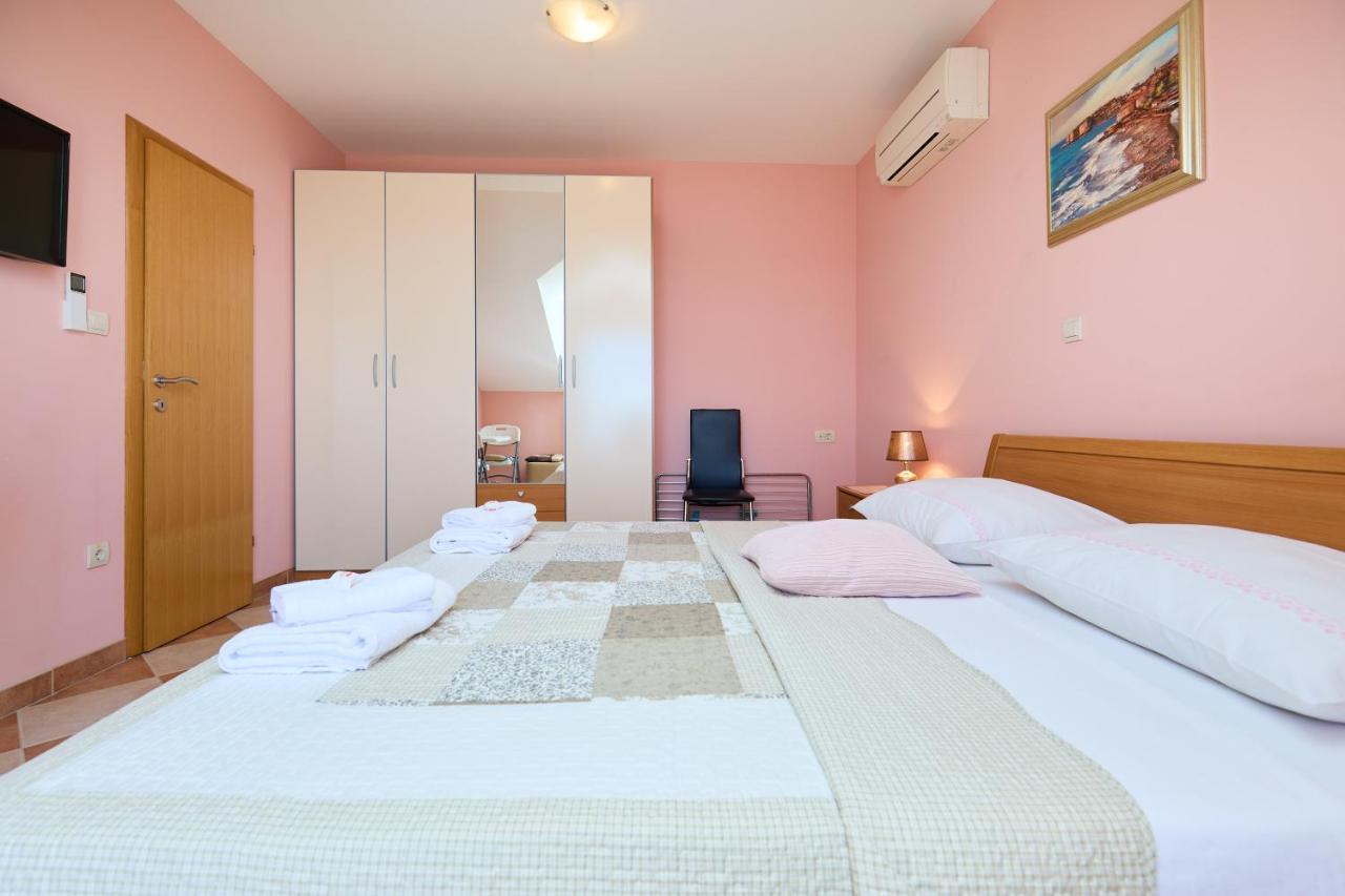 Helton Seaview Apartments Орасац Екстер'єр фото